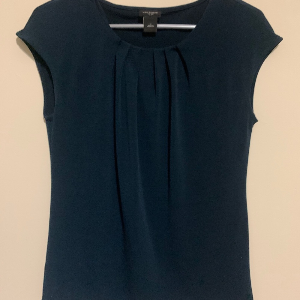 Ann Taylor navy sleeveless blouse